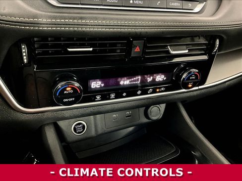 Used 2021 Nissan Rogue SV AWD/4WD image 15