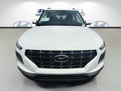 New 2026 Hyundai Venue SEL FWD image 2