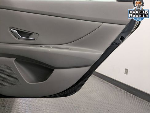 Used 2023 Hyundai Elantra SEL w/ Convenience Package image 27