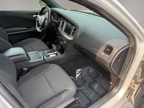 Used 2019 Dodge Charger SXT AWD/4WD image 43