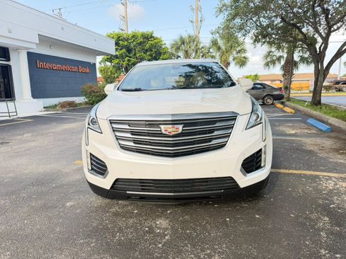 Used 2018 Cadillac XT5 Luxury w/ Driver Awareness Package AWD/4WD image 2