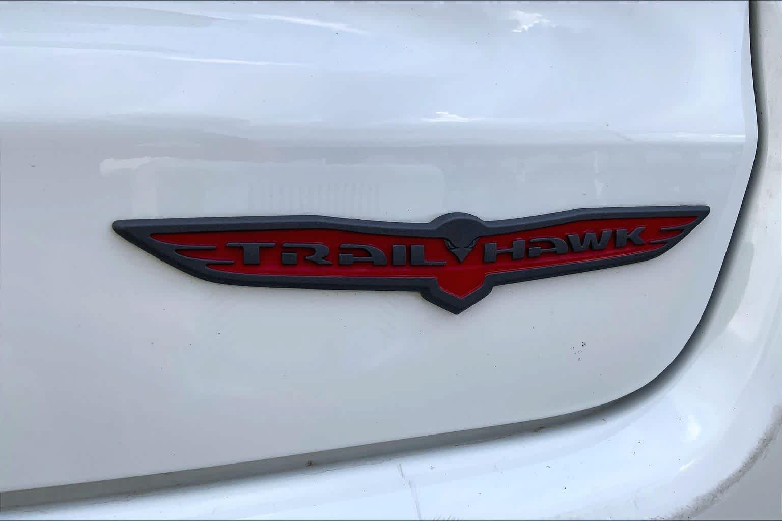 Used 2025 Jeep Compass Trailhawk AWD/4WD image 10