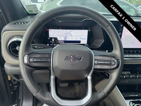 Used 2025 Chevrolet Colorado ZR2 w/ Technology Package image 9