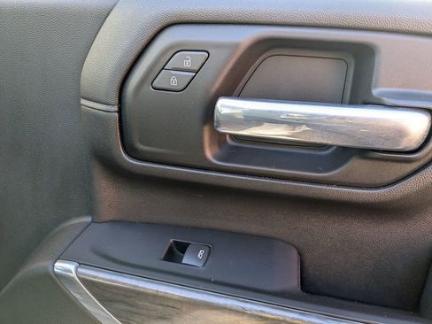 Certified 2022 Chevrolet Silverado 2500 LTZ w/ LTZ Plus Package image 27