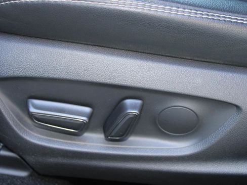 Used 2023 Toyota Corolla XLE image 31