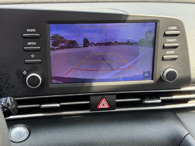 Used 2021 Hyundai Elantra SEL FWD image 16