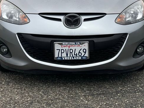 Used 2013 MAZDA MAZDA2 Touring image 18