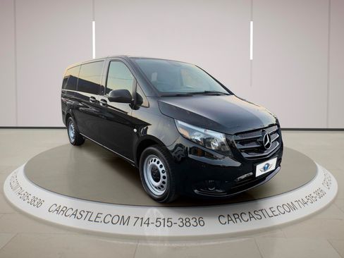Used 2019 Mercedes-Benz Metris Passenger image 7