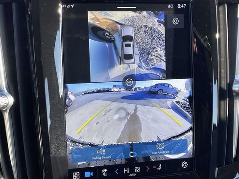 Used 2024 Volvo S90 B6 Ultimate w/ Protection Package Premier image 18