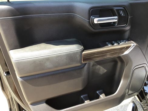 Used 2019 Chevrolet Silverado 1500 LT w/ All-Star Edition AWD/4WD image 18