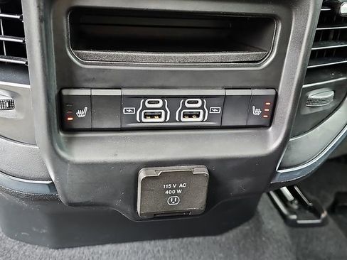 Used 2025 RAM 1500 Laramie AWD/4WD image 12
