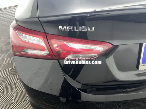 Used 2022 Chevrolet Malibu LT image 11
