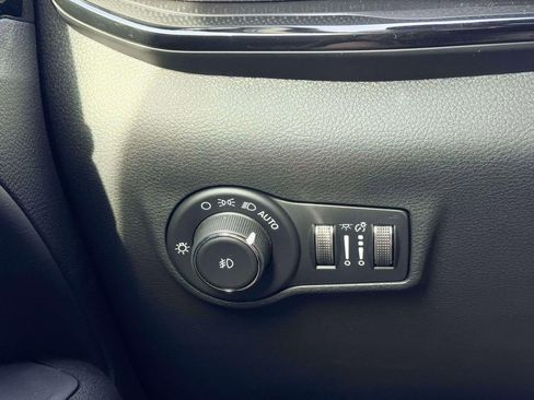 New 2026 Jeep Compass Limited image 17