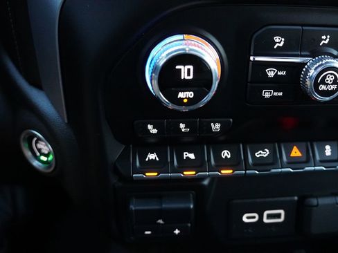 Used 2022 GMC Sierra 1500 SLT w/ SLT Premium Plus Package image 6