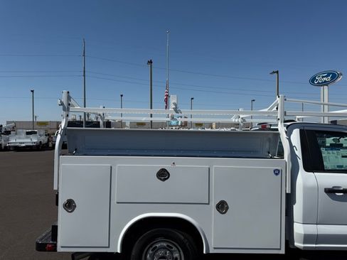 New 2026 Ford F250 XL w/ XL Chrome Package RWD image 10