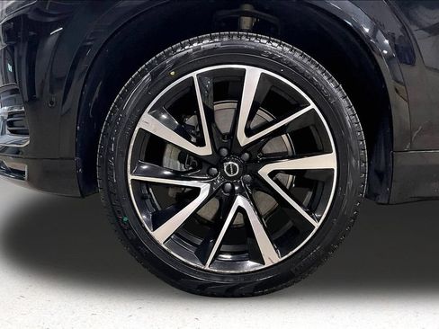 Certified 2024 Volvo XC90 B5 Plus AWD/4WD image 35