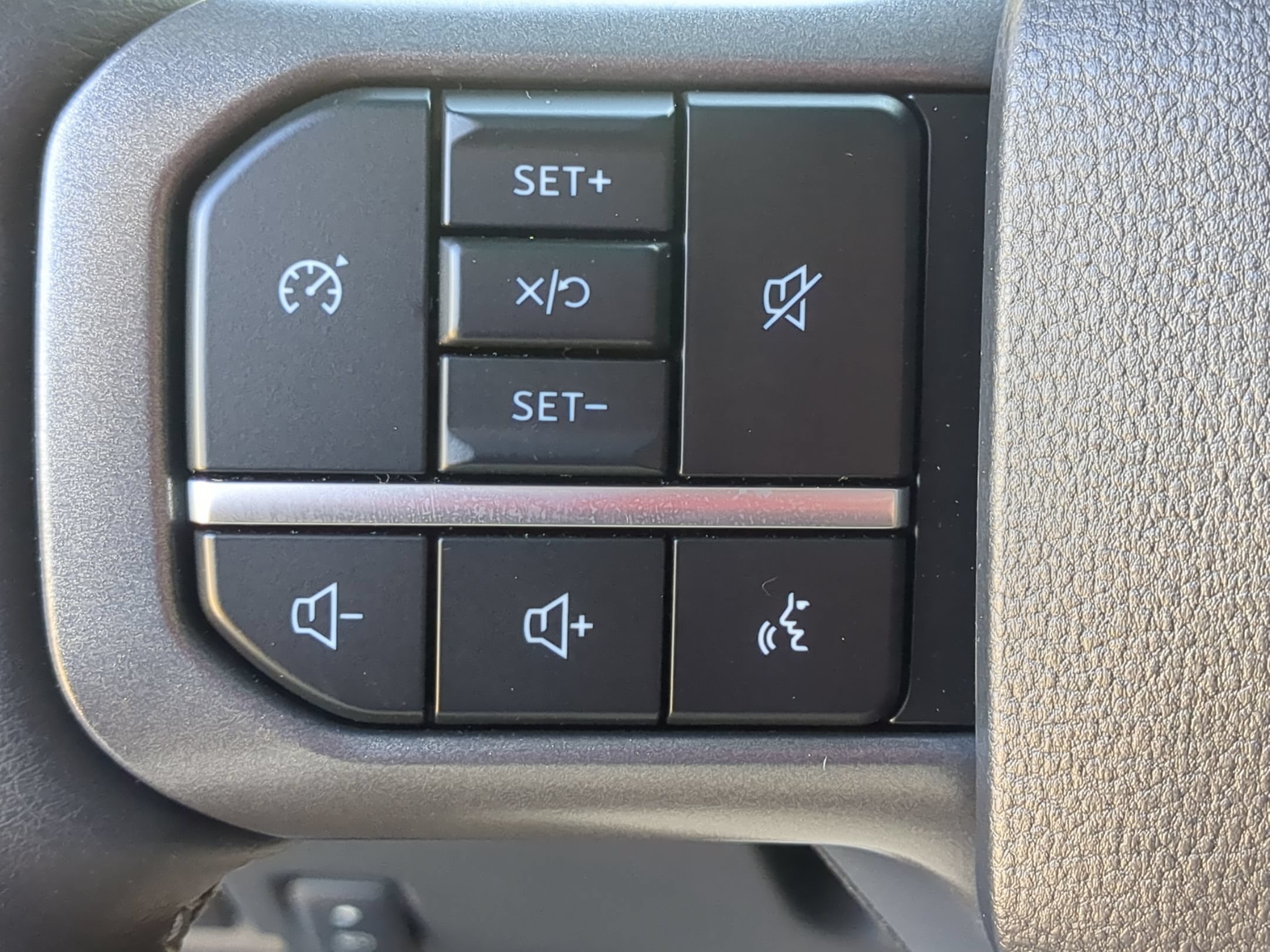Certified 2026 Ford F250 Lariat w/ Tremor Off-Road Package AWD/4WD image 16