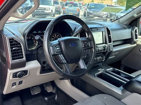 Used 2016 Ford F150 XLT w/ Equipment Group 302A Luxury image 6