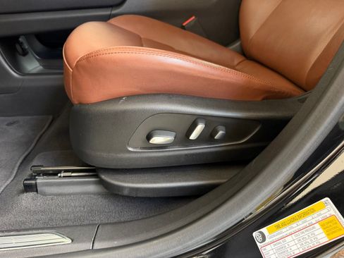 Used 2023 Cadillac XT5 Premium Luxury FWD image 10