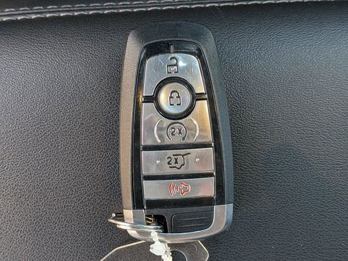 Certified 2022 Ford Explorer XLT w/ Equipment Group 202A image 32