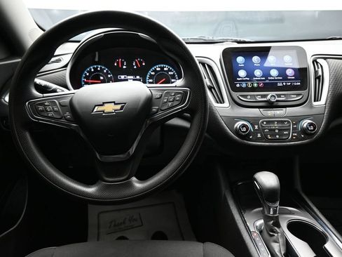 Used 2023 Chevrolet Malibu LT FWD image 13