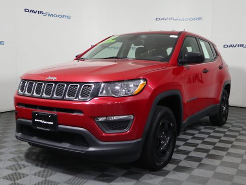 Used 2017 Jeep Compass Sport FWD image 11