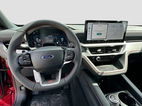 New 2026 Ford Explorer ST RWD image 7