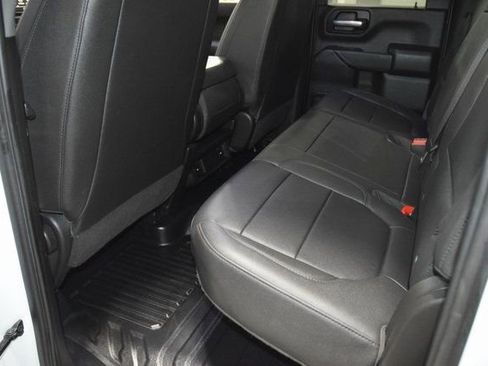 Used 2023 GMC Sierra 2500 Pro w/ Convenience Package image 32