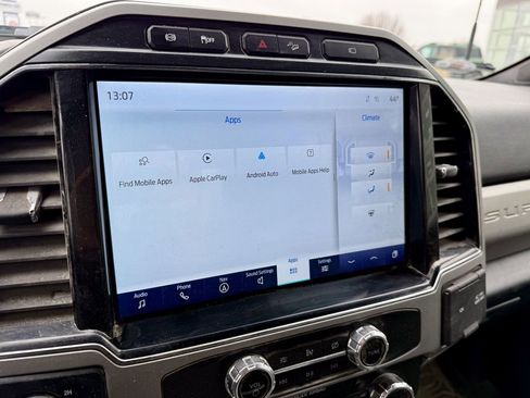 Certified 2022 Ford F350 Lariat w/ Chrome Package image 23