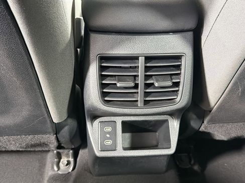 Used 2024 Kia Seltos LX AWD/4WD image 25