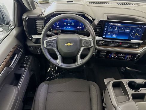 Used 2026 Chevrolet Silverado 1500 LT image 24