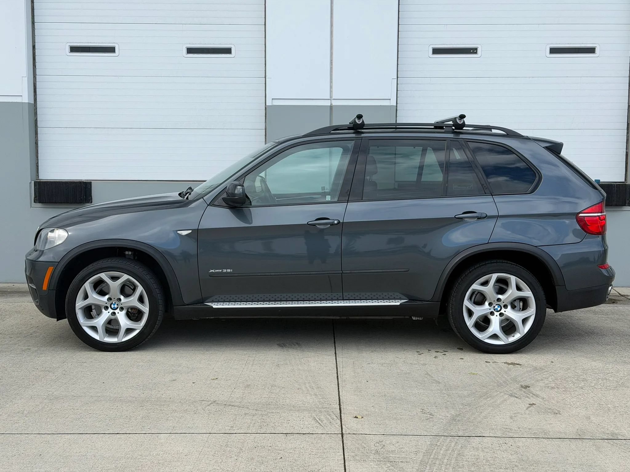 Used 2011 BMW X5 xDrive35i AWD/4WD image 3