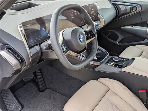 Used 2025 BMW X3 xDrive30i w/ Premium Package image 3