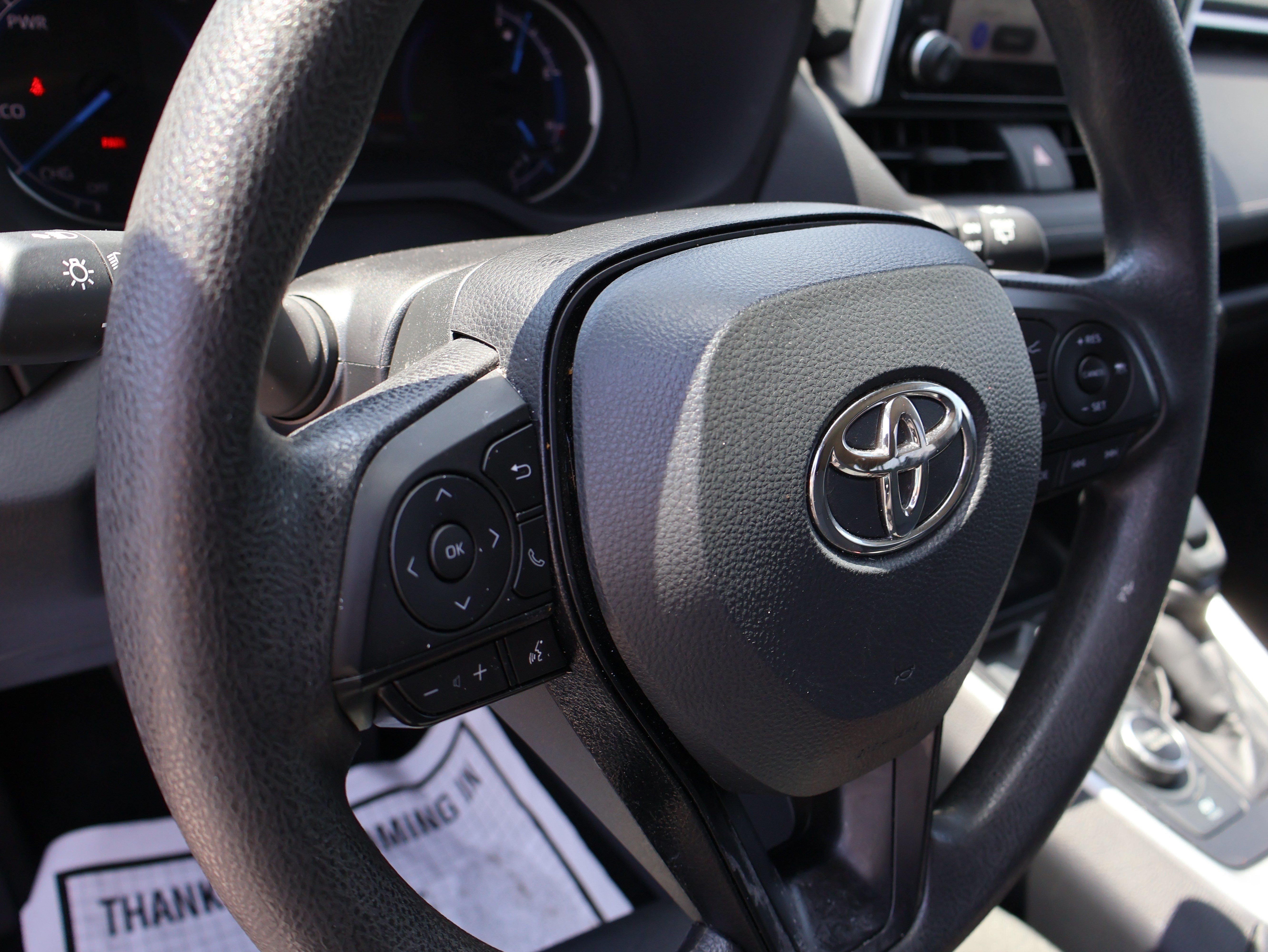 Used 2025 Toyota RAV4 XLE AWD/4WD image 24