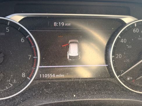 Used 2021 Nissan Rogue SV FWD image 8