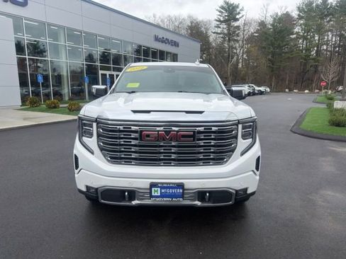 Used 2022 GMC Sierra 1500 Denali w/ Technology Package AWD/4WD image 2
