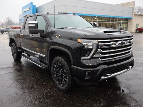 New 2026 Chevrolet Silverado 2500 High Country w/ Technology Package AWD/4WD image 2