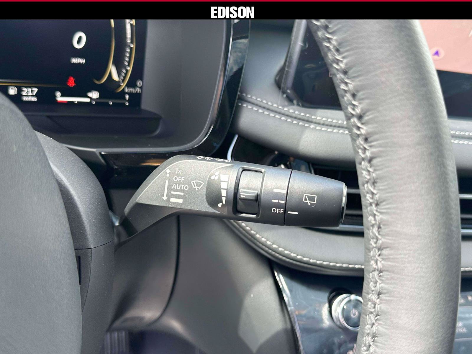 Used 2027 INFINITI QX60 Luxe w/ Cargo Package AWD/4WD image 24
