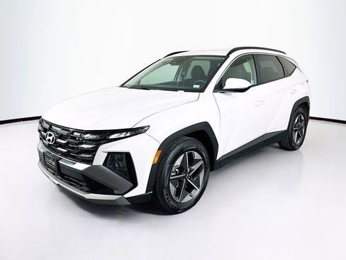 Used 2025 Hyundai Tucson SEL FWD image 3