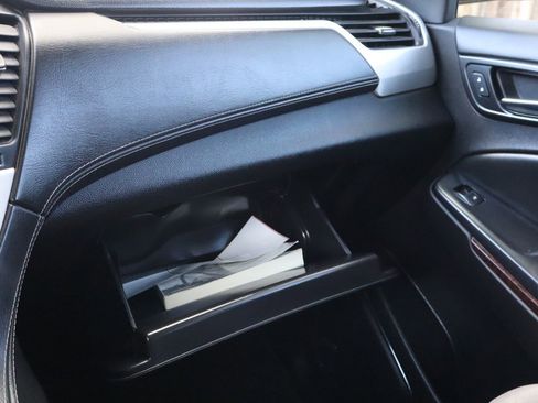 Used 2015 GMC Yukon SLE w/ Convenience Package image 37