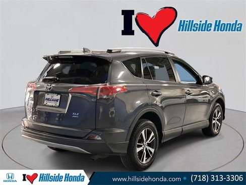 Used 2018 Toyota RAV4 XLE image 5