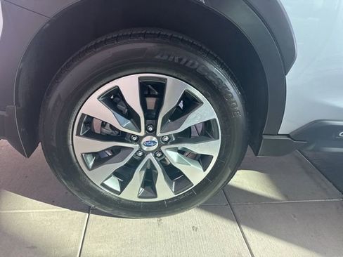 Used 2023 Subaru Outback Limited image 8