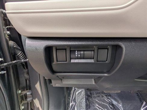 Certified 2025 Subaru Forester image 19