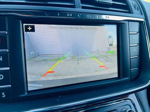 Used 2019 Lincoln Continental AWD w/ Equipment Group 500A image 37