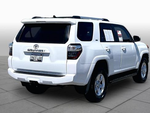 Used 2024 Toyota 4Runner SR5 Premium w/ Moonroof Package AWD/4WD image 12