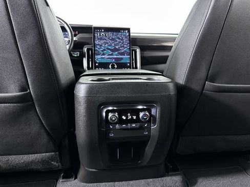 Used 2025 GMC Yukon Elevation AWD/4WD image 22