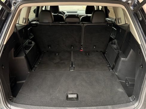 Used 2019 Volkswagen Atlas SE FWD image 17