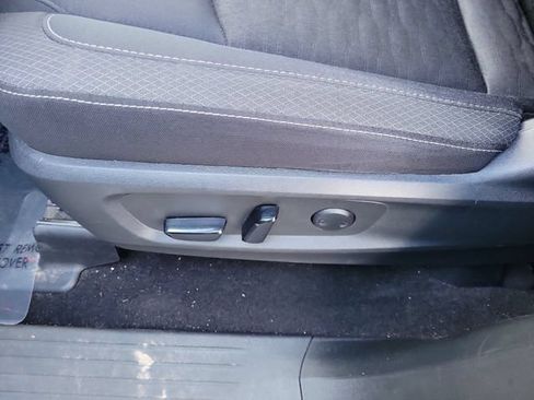 Used 2024 Nissan Pathfinder SV FWD image 21