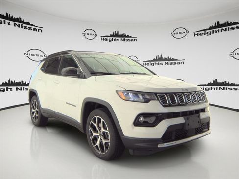 Used 2025 Jeep Compass Limited AWD/4WD image 5