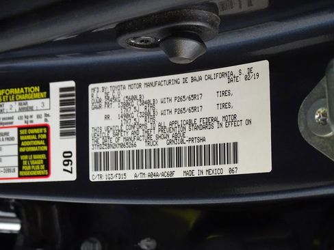 Used 2019 Toyota Tacoma SR5 image 17